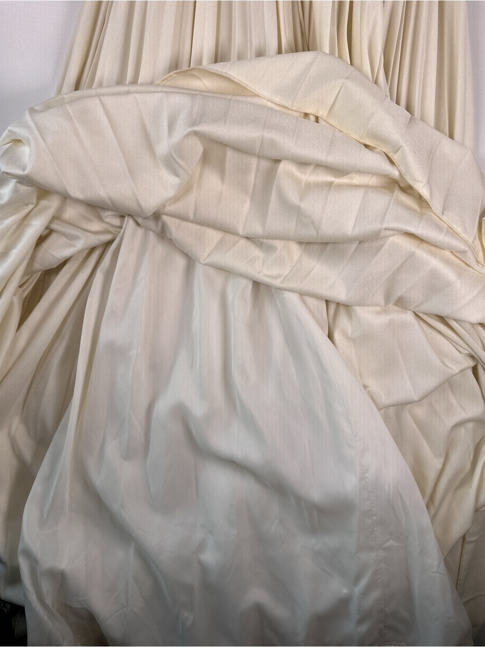 Mollie Parnis Neusteters Pleated Mock Neck Maxi Dress Cream Size 4 - Picture 5 of 16